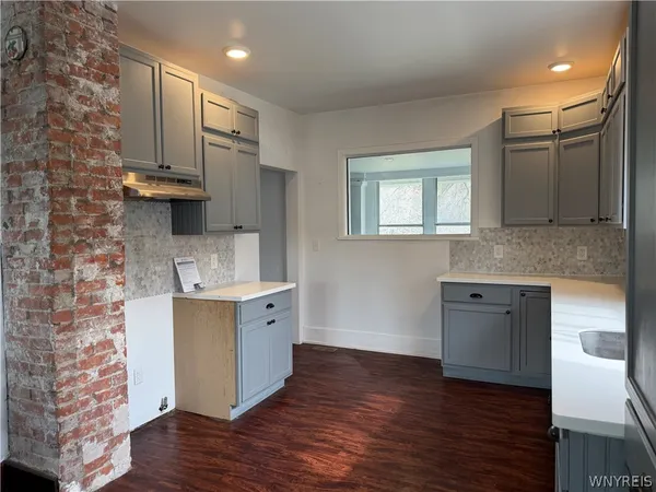 $189,900 | 12182 Old Main Road, Hanover, NY 14136