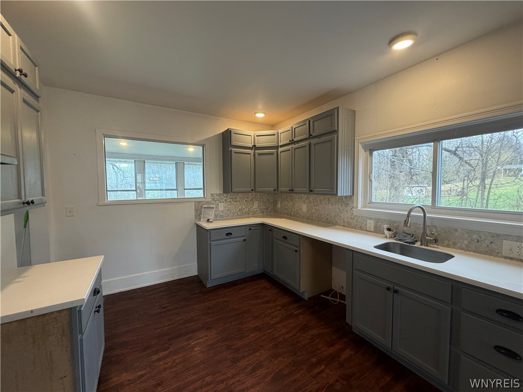 12182 Old Main Road Hanover, NY 14136 - Photo 7 of 31