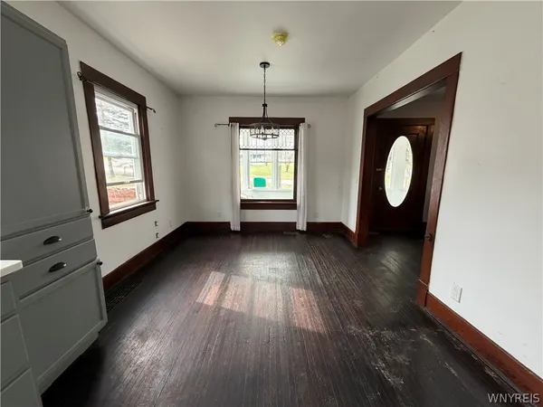 $189,900 | 12182 Old Main Road, Hanover, NY 14136