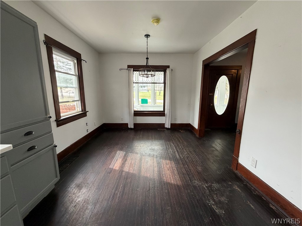 12182 Old Main Road Hanover, NY 14136 - Photo 8 of 31