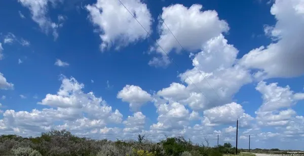$101,500 | 30 Palomino Hills, Uvalde, TX 78801