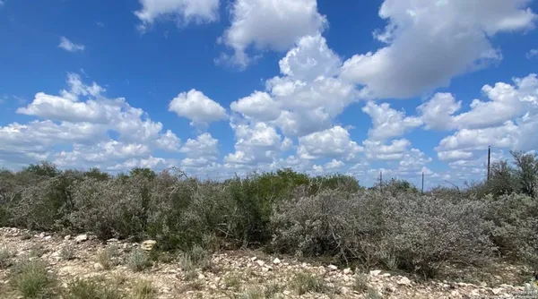 $101,500 | 30 Palomino Hills, Uvalde, TX 78801