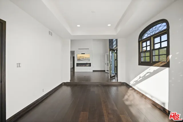 $17,900 | 1036 El Medio Avenue, Pacific Palisades, CA 90272