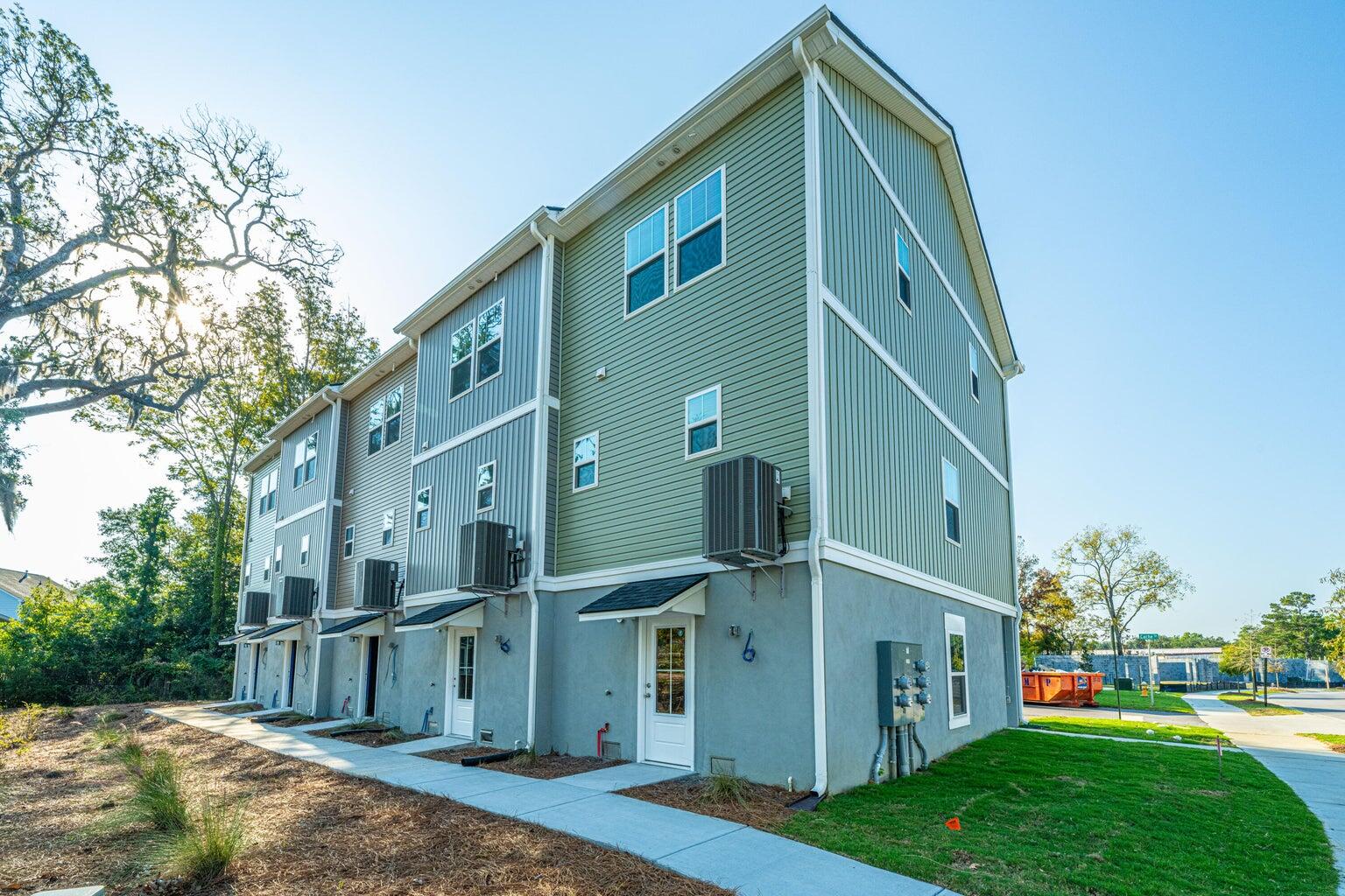 407 Gravy Train Street Charleston, SC 29414 - Photo 8 of 35 Bermuda Pointe Towns