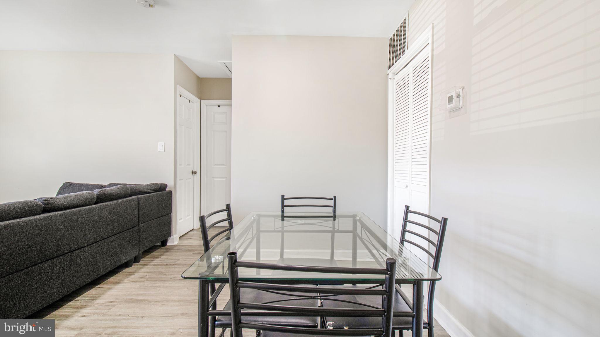 7600 Greenleaf Road Hyattsville, MD 20785 - Photo 11 of 42 a view of a livingroom with furniture