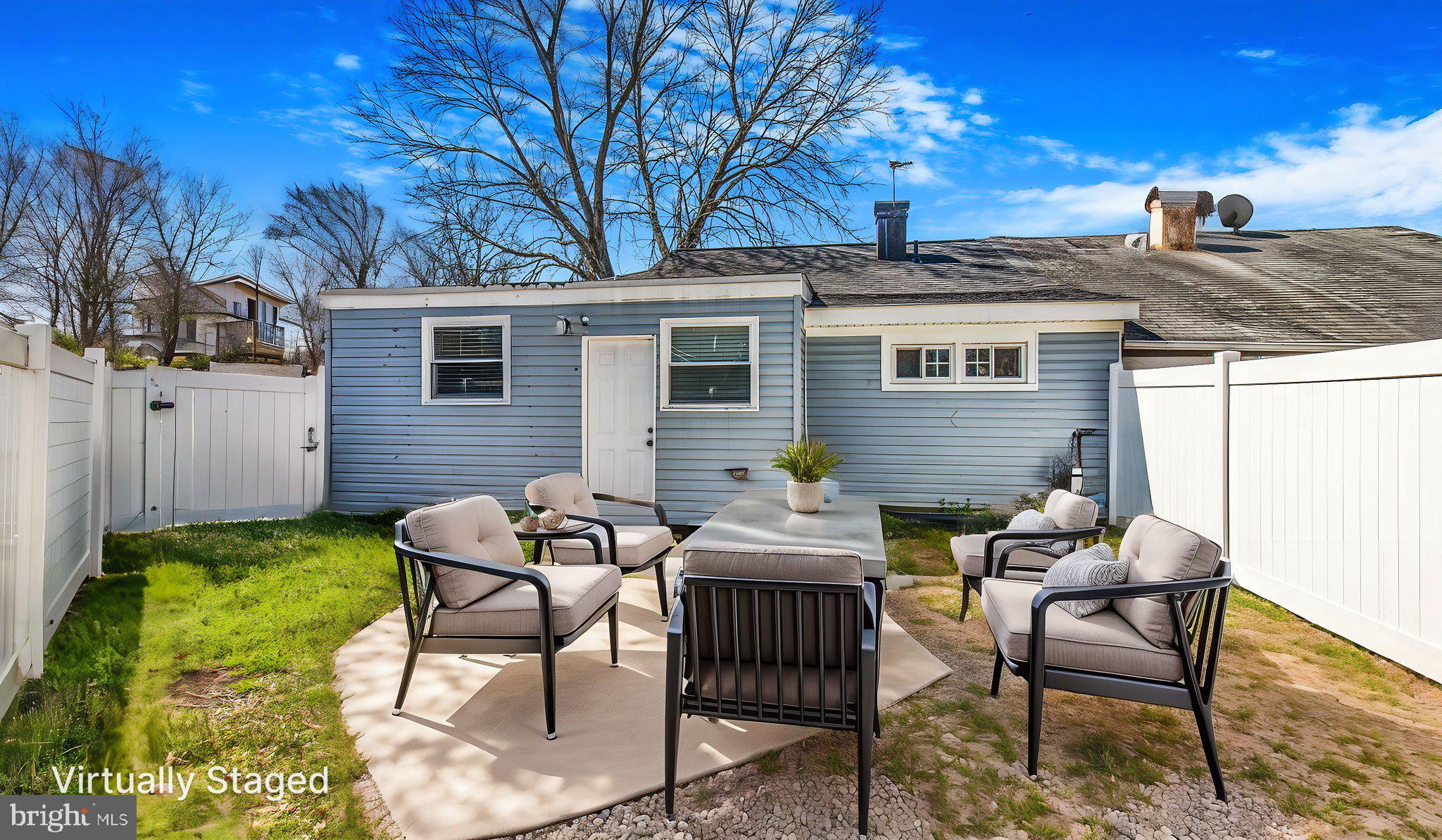 7600 Greenleaf Road Hyattsville, MD 20785 - Photo 35 of 42 a view of yard with seating space