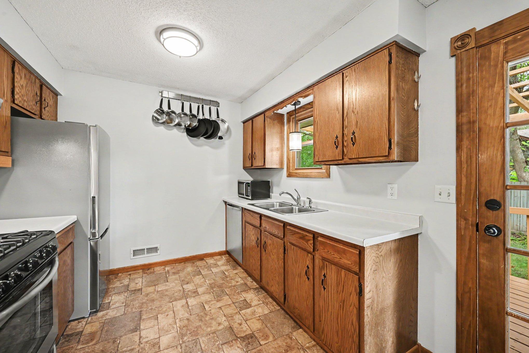 4932 Hanover Road Mound, MN 55364 - Photo 9 of 23 Gallery Image 9