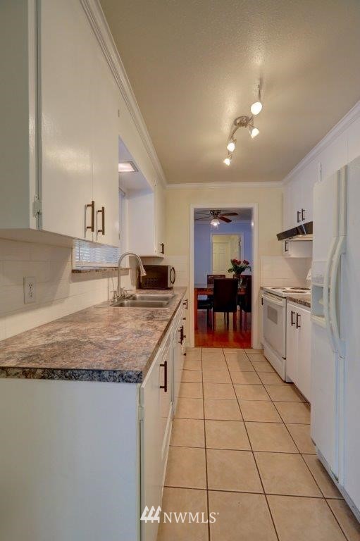 25111 Reith Road Kent, WA 98032 - Photo 8 of 24 Gallery Image 8