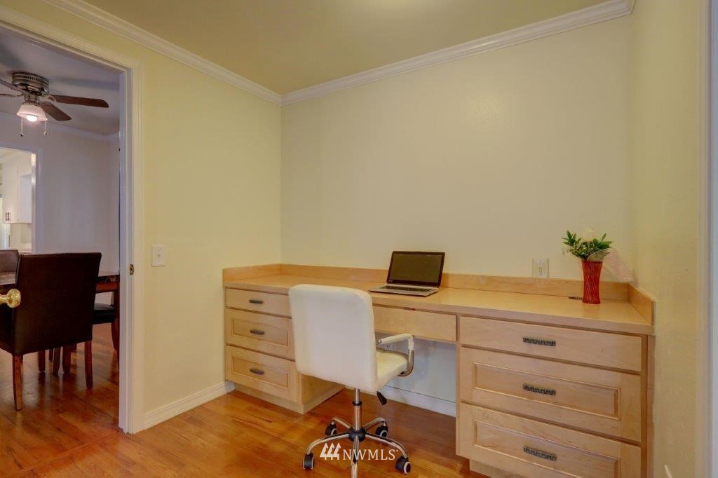 25111 Reith Road Kent, WA 98032 - Photo 10 of 24 Gallery Image 10