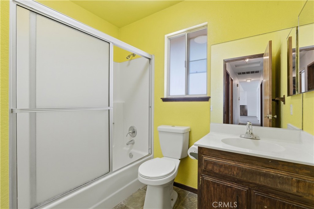 12365 Waynoka Road Apple Valley, CA 92308 - Photo 19 of 36