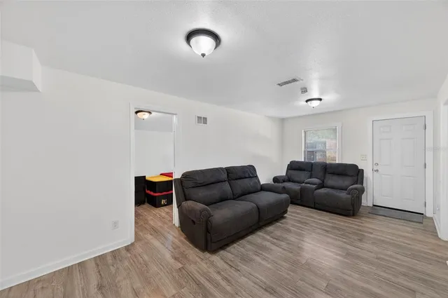 $2,900 | 4324 16th Avenue South, St. Petersburg, FL 33711