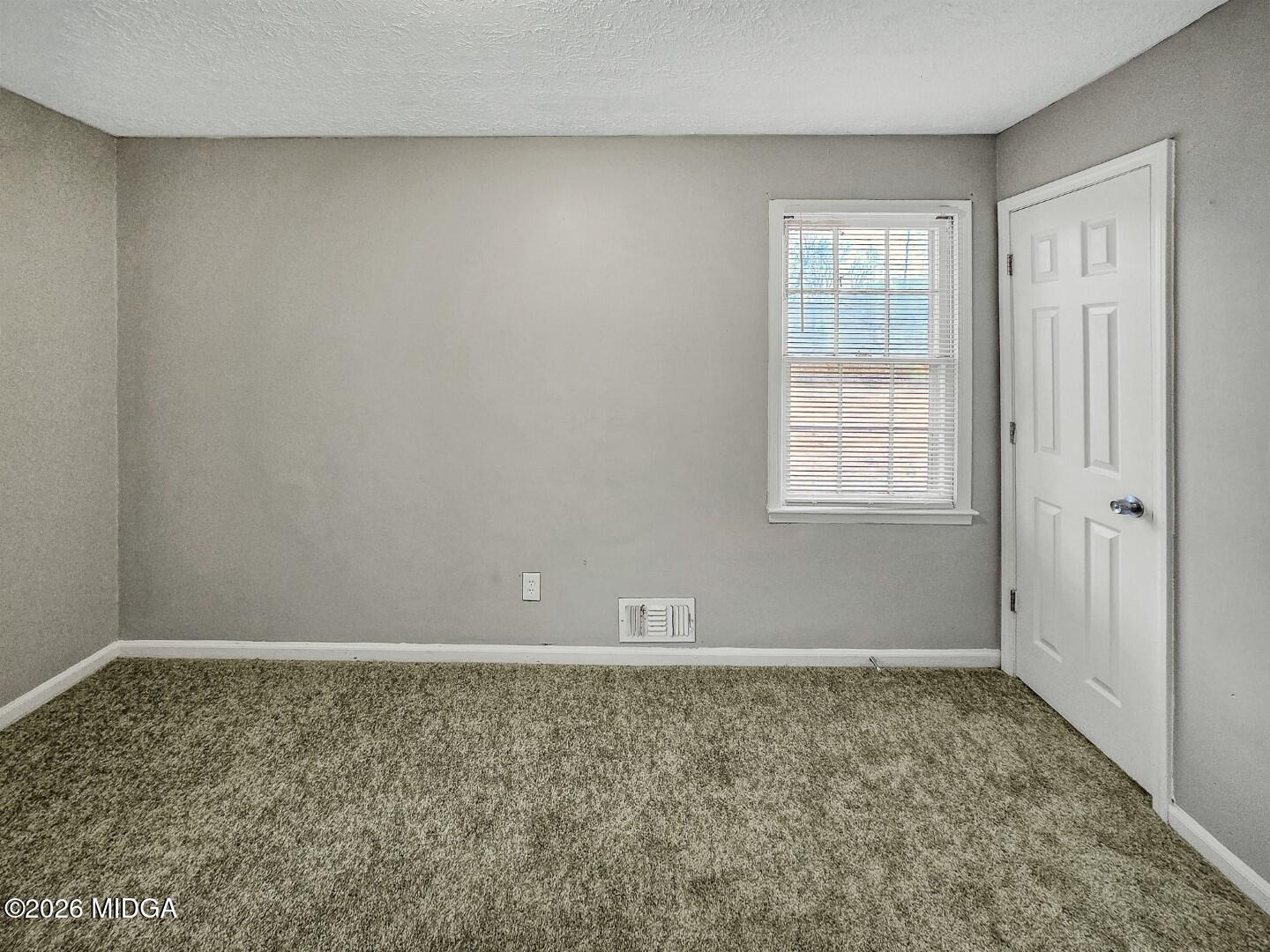 673 Maloy Road Griffin, GA 30224 - Photo 25 of 40 PRIMARY BEDROOM