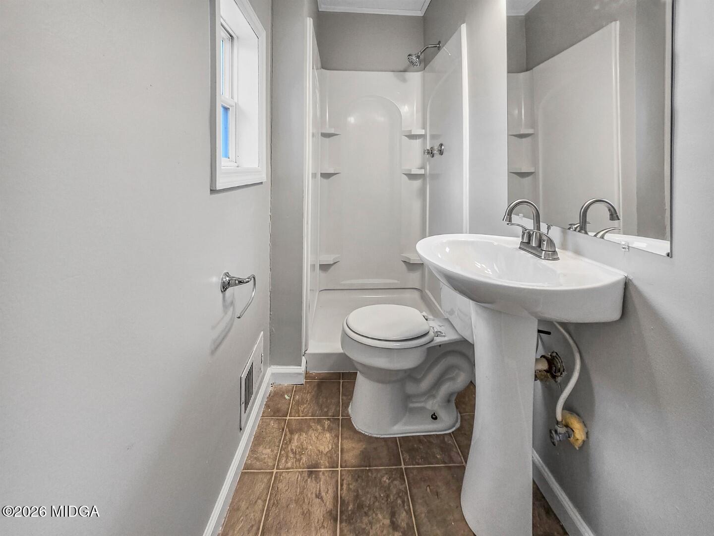673 Maloy Road Griffin, GA 30224 - Photo 26 of 40 PRIMARY BATHROOM