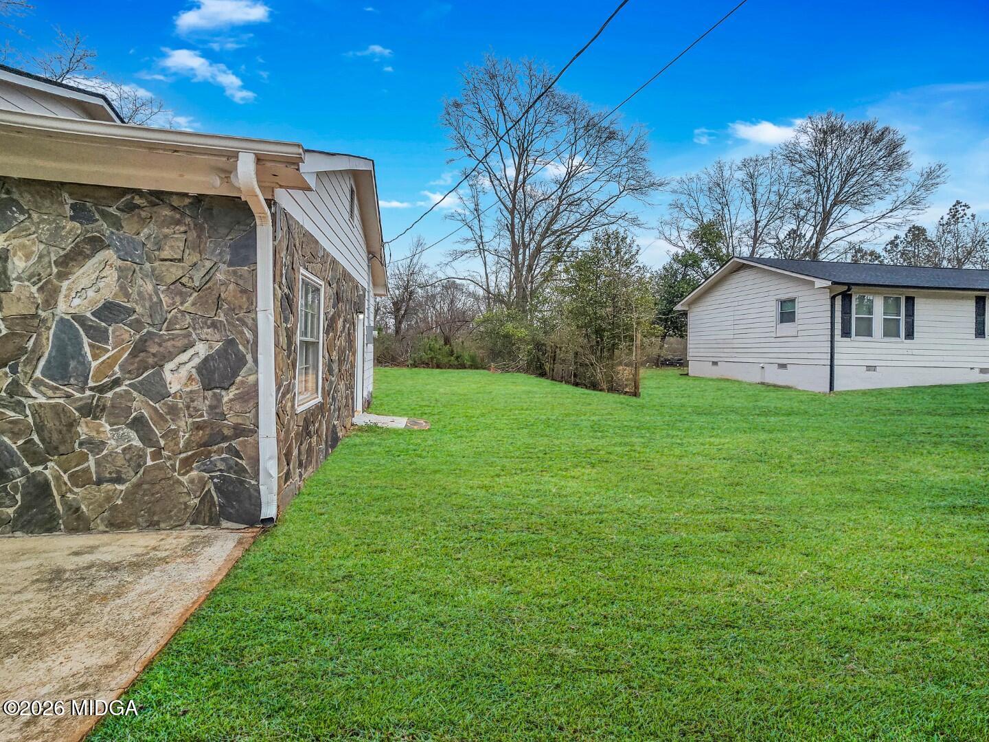673 Maloy Road Griffin, GA 30224 - Photo 6 of 40 SIDE VIEW