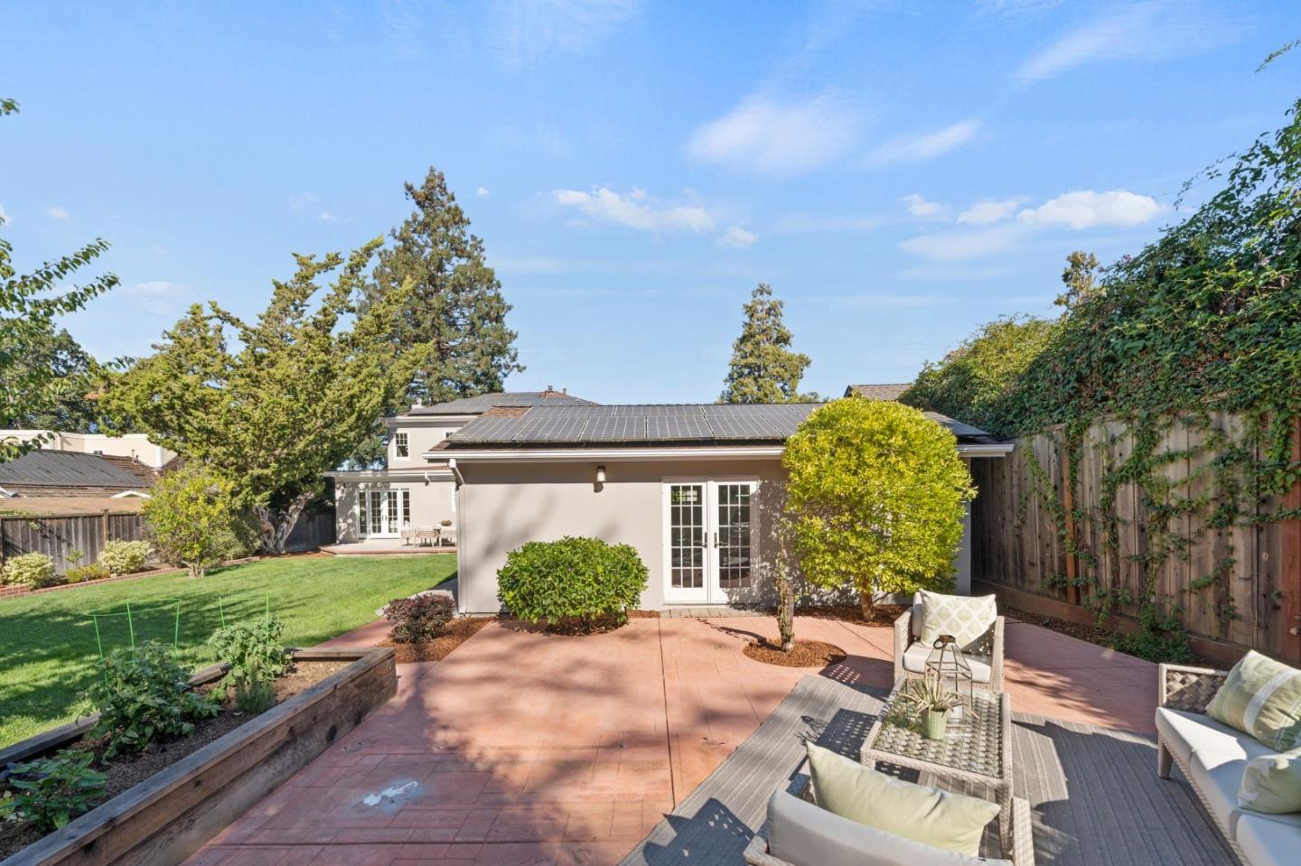 445 Hillcrest Road San Mateo, CA 94402 - Photo 34 of 41 a view of a house with patio