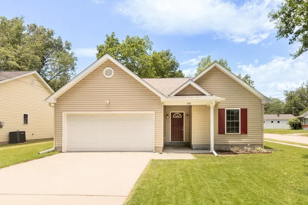 $149,900 | 1026 North Carico Street, Carbondale, IL 62901
