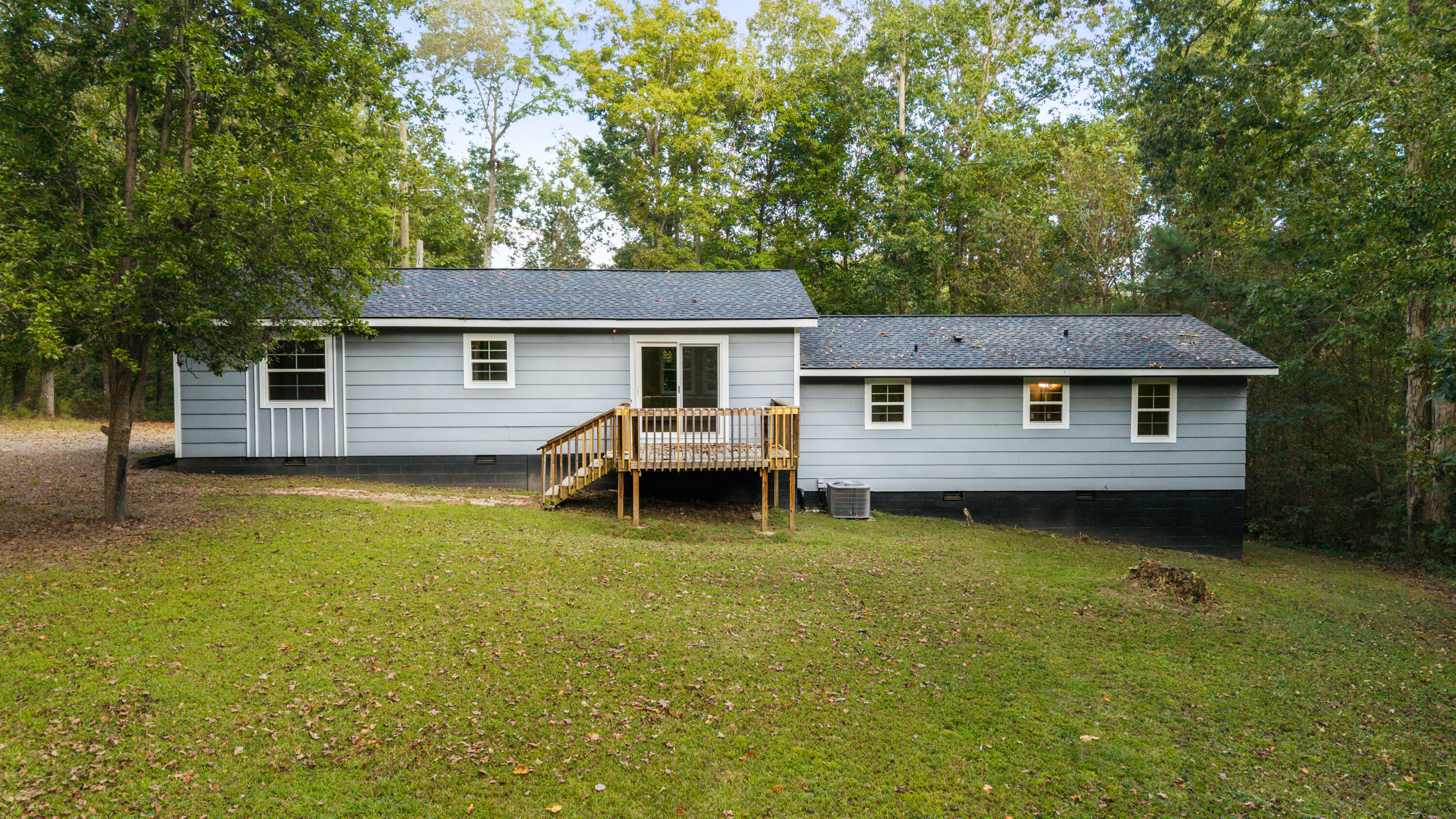 279 Satterfield Road Southeast Dalton, GA 30721 - Photo 28 of 35 DJI_20250930062325_0602_D