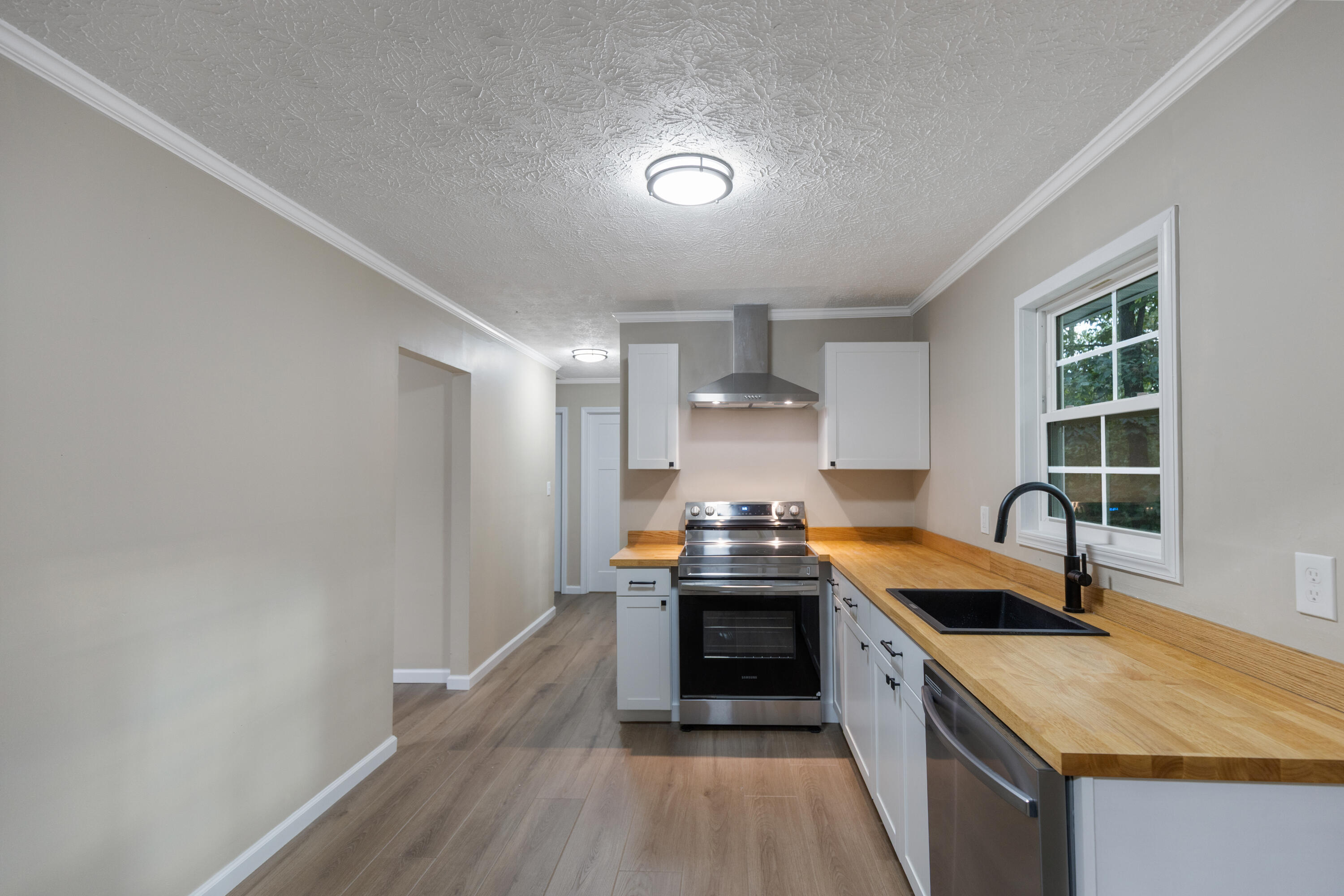 279 Satterfield Road Southeast Dalton, GA 30721 - Photo 6 of 35 146A0770