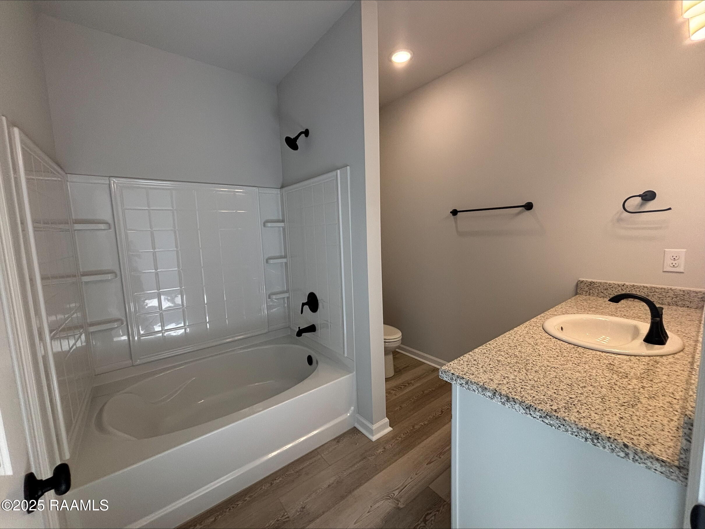 118 Rosebrook Lane Duson, LA 70529 - Photo 7 of 8 PRIMARY BATH