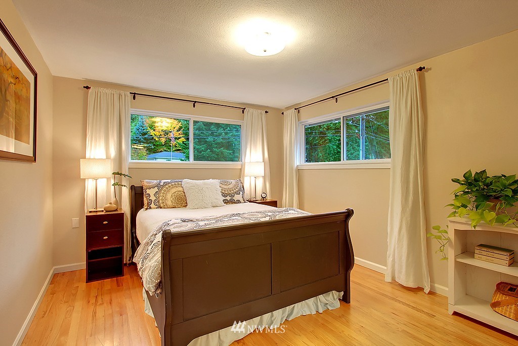 3407 Alaska Road Brier, WA 98036 - Photo 8 of 15 Gallery Image 8