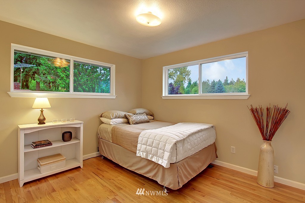 3407 Alaska Road Brier, WA 98036 - Photo 10 of 15 Gallery Image 10