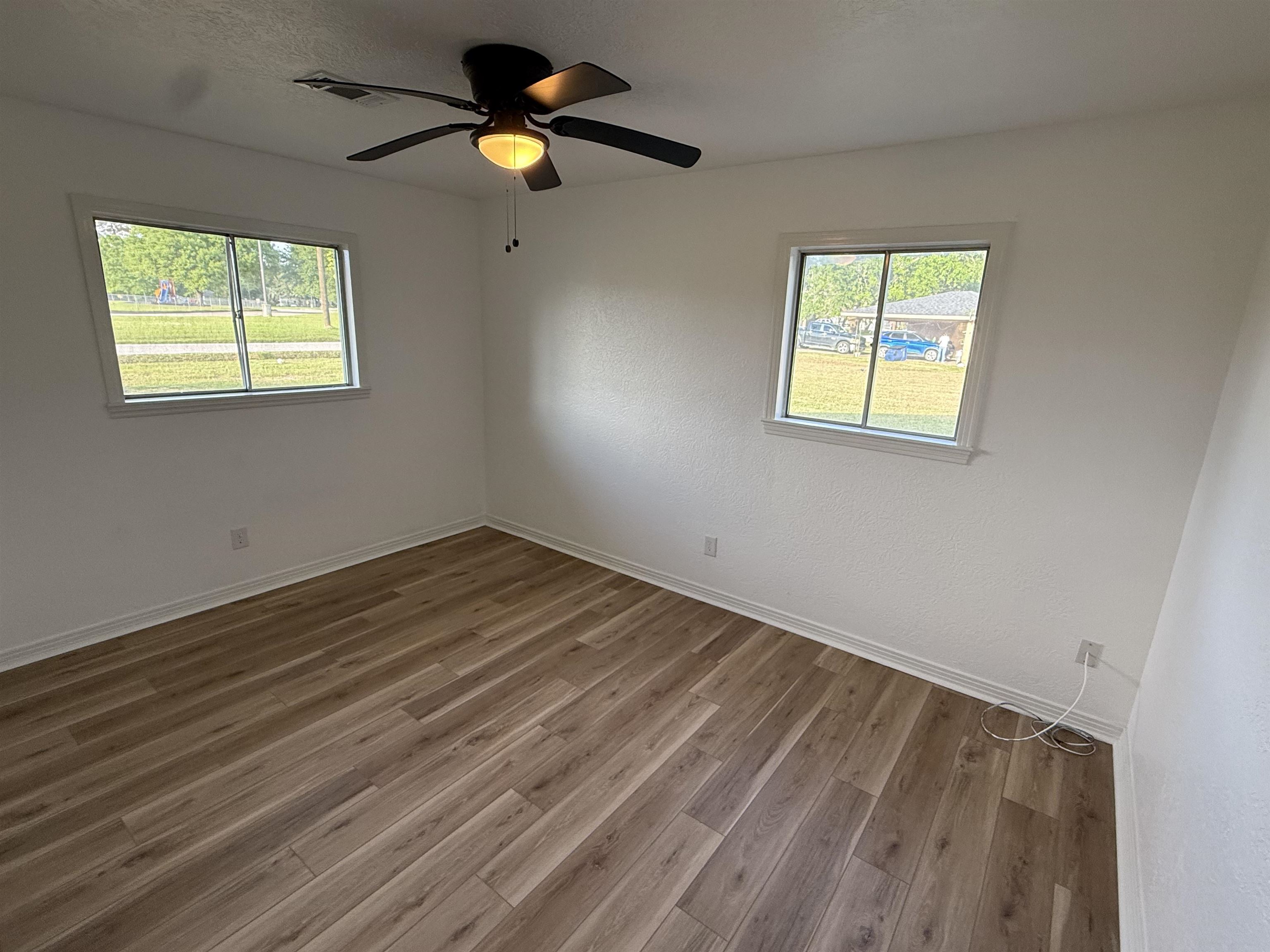 245 West Ave P Silsbee, TX 77656 - Photo 8 of 39