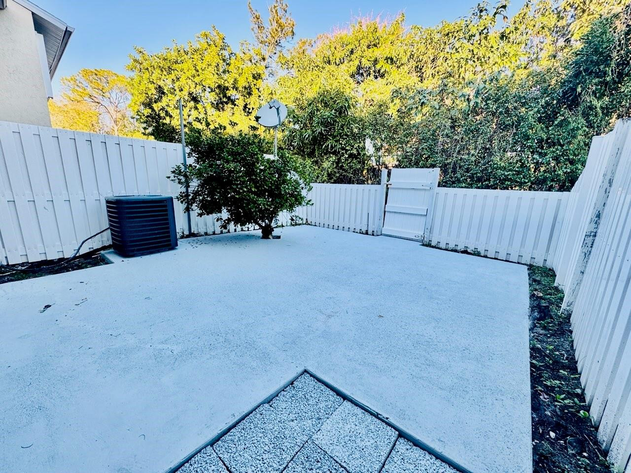 222 Foxtail Drive, Unit E Greenacres, FL 33415 - Photo 11 of 27 Photo 11