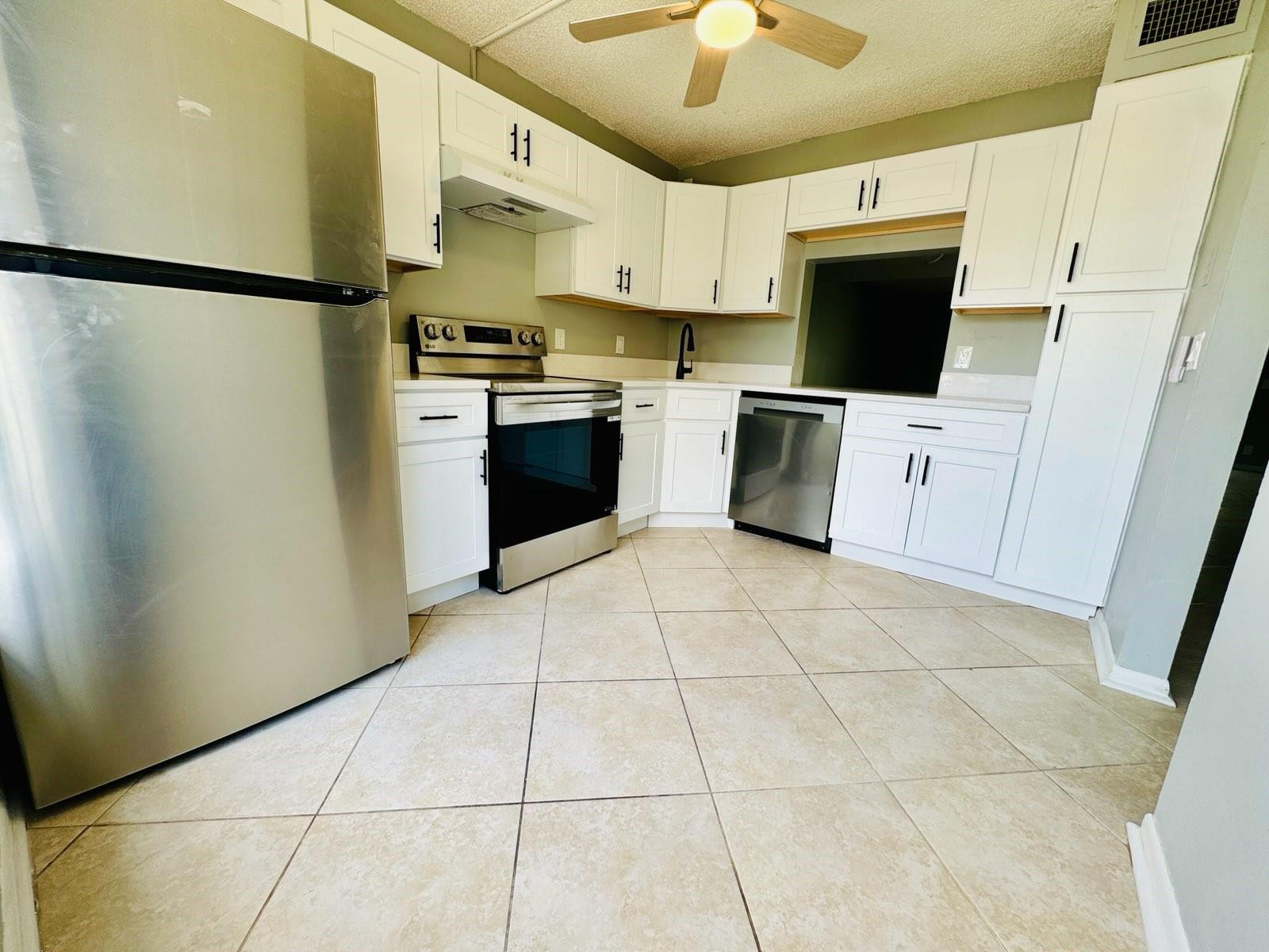 222 Foxtail Drive, Unit E Greenacres, FL 33415 - Photo 4 of 27 Photo 4