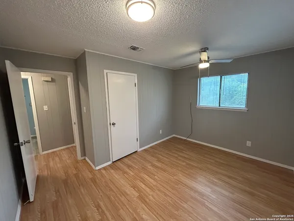 $1,250 | 206 Redbud Lane, Unit A, New Braunfels, TX 78130