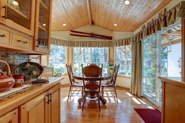 20557 Rusticate Road Bend, OR 97702 - Photo 12 of 59 20557 Rusticate Rd-12