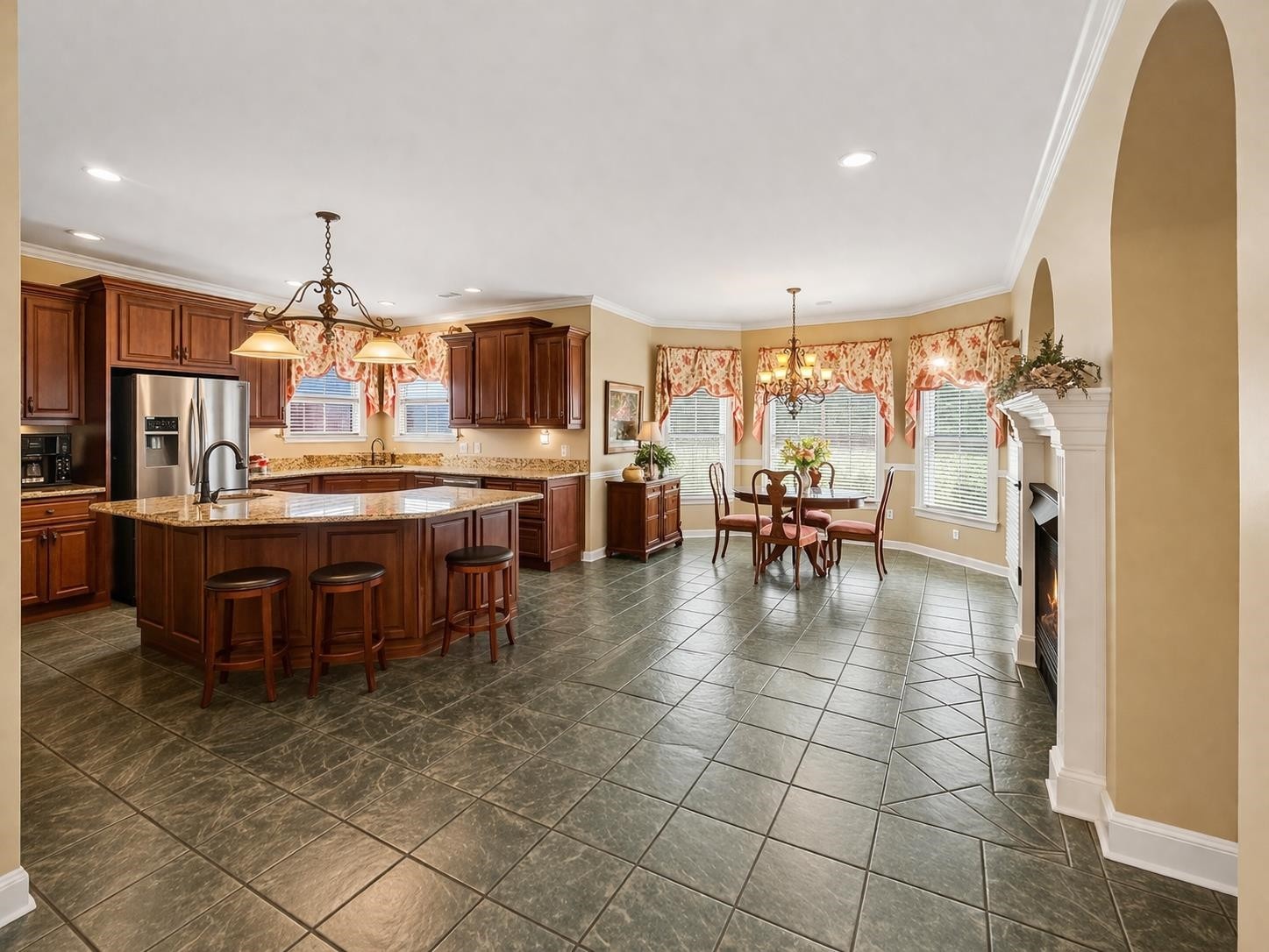 985 Collingham Cove Collierville, TN 38017 - Photo 3 of 17 Gallery Image 3