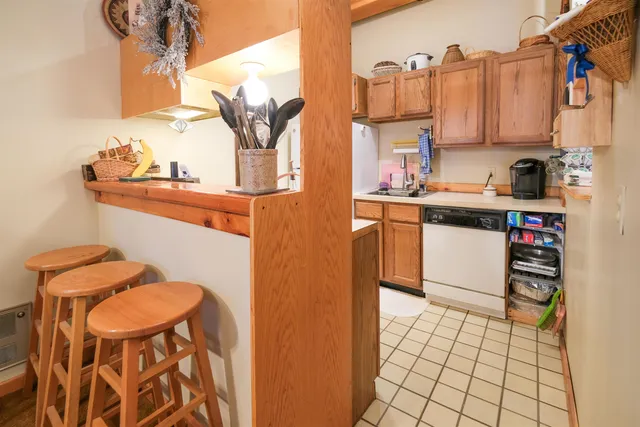 $220,000 | 145 Main Street, Unit 212, Ludlow, VT 05149