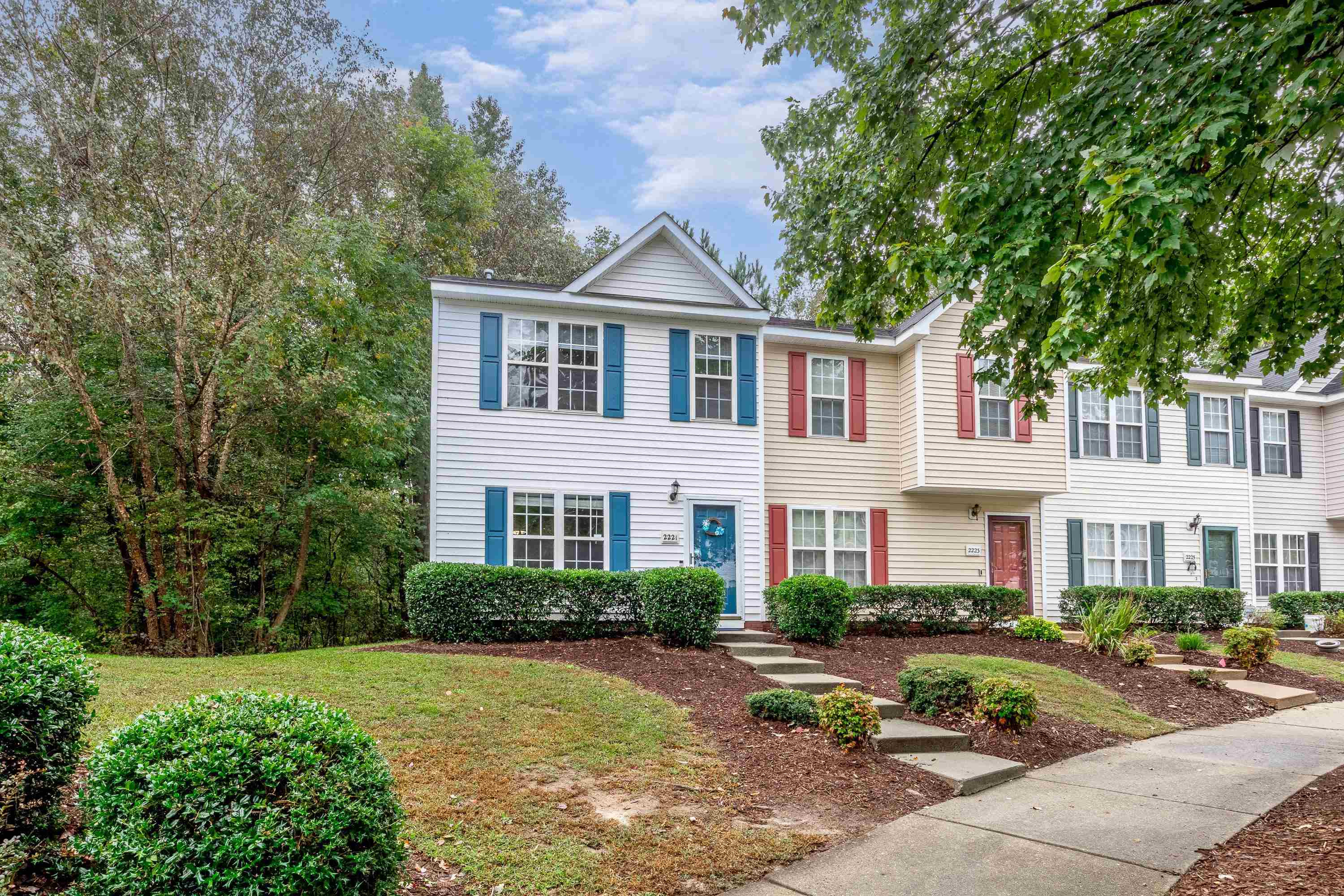 2221 Violet Bluff Court Raleigh, NC 27610 - Photo 2 of 26 Photo 2