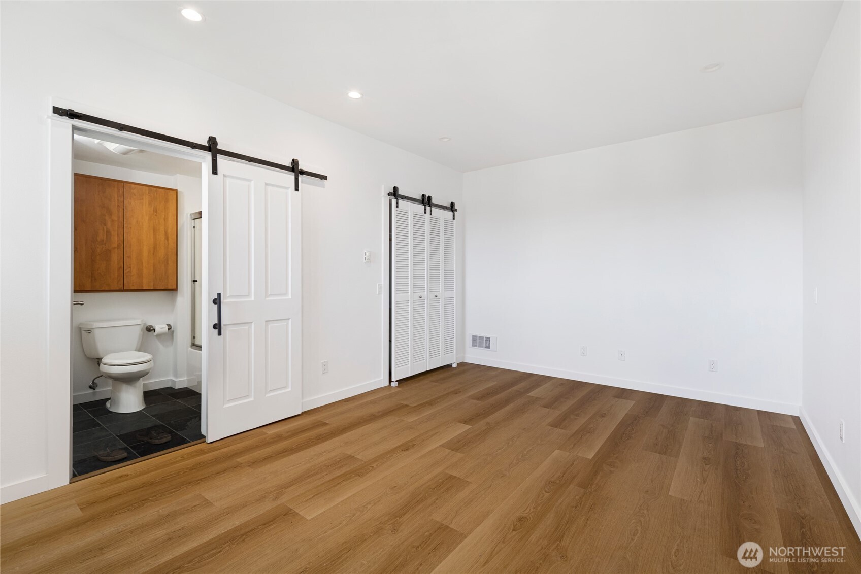 475 Perry Place, Unit 7 Friday Harbor, WA 98250 - Photo 28 of 33