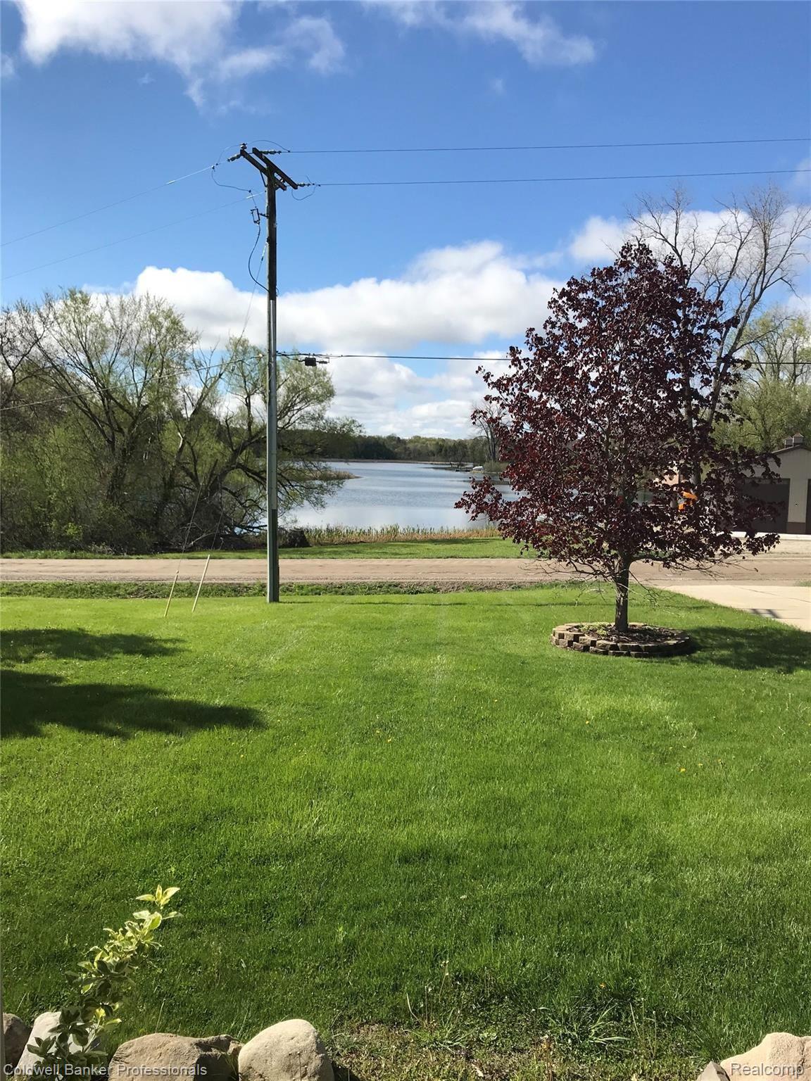 3476 West Drahner Road Oxford, MI 48371 - Photo 10 of 36 Drahner back.jpg