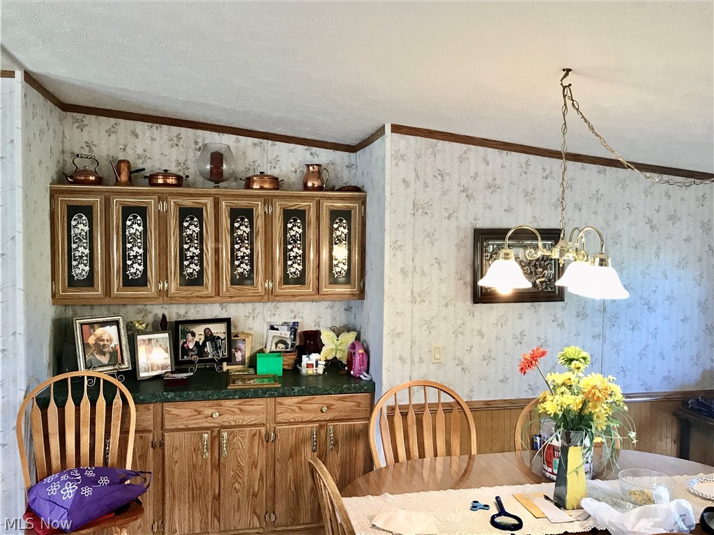 8868 Nichols Road Windham, OH 44288 - Photo 6 of 22 Showcase your family here!