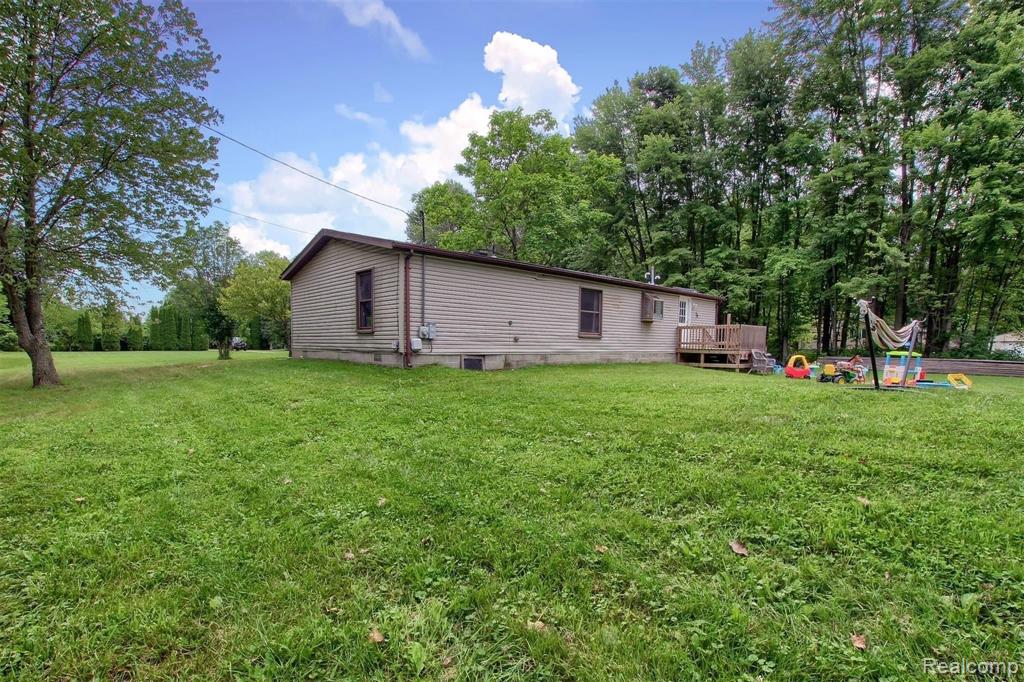 22476 Karr Road Belleville, MI 48111 - Photo 23 of 25