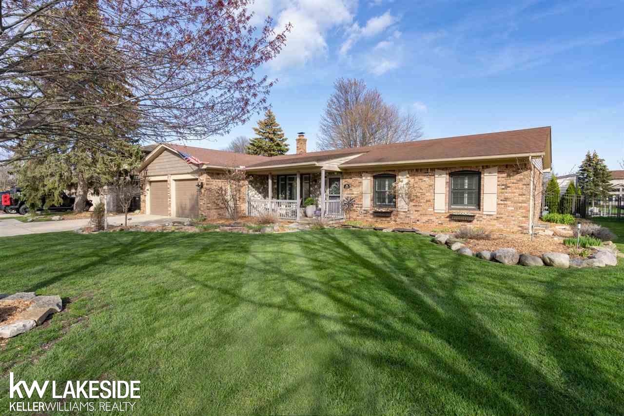 49670 Compass Point Drive New Baltimore, MI 48047 - Photo 7 of 69 50073229-6.JPG