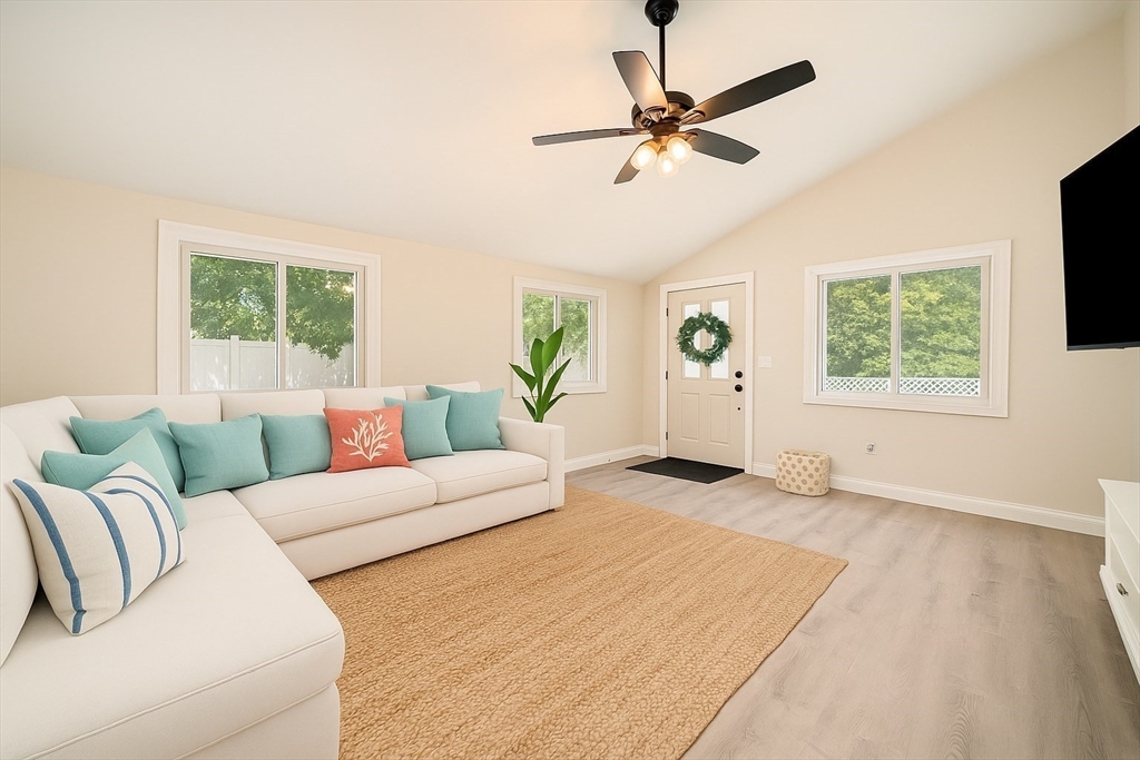 36 Huggins Road Rockland, MA 02370 - Photo 4 of 21 Gallery Image 4