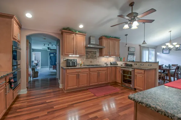 $459,900 | 1605 South Regan Road, New Lenox, IL 60451