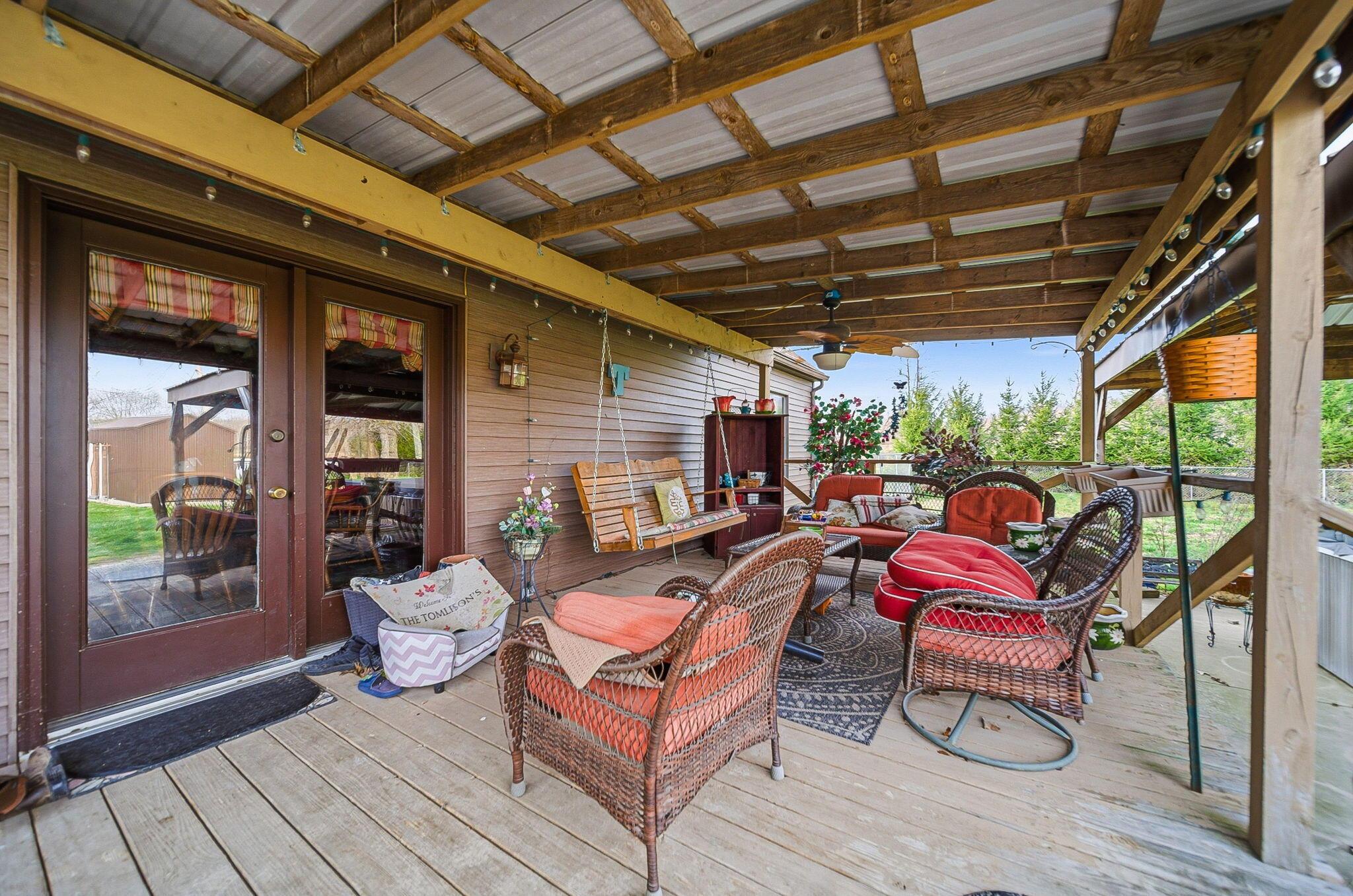 1040 Straight Creek Road Waverly, OH 45690 - Photo 62 of 113 Porch