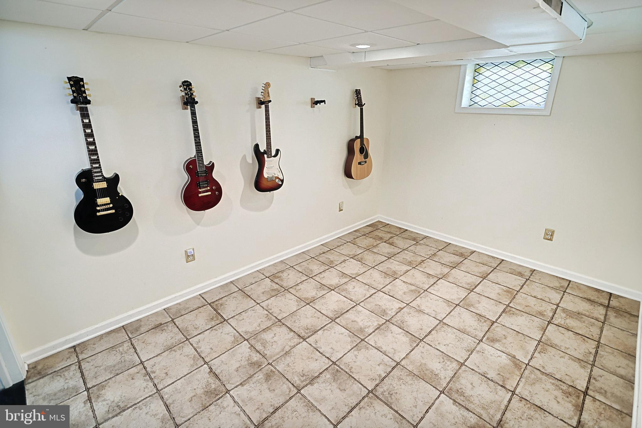 1495 Bonbar Road York, PA 17403 - Photo 29 of 43 Gallery Image 29