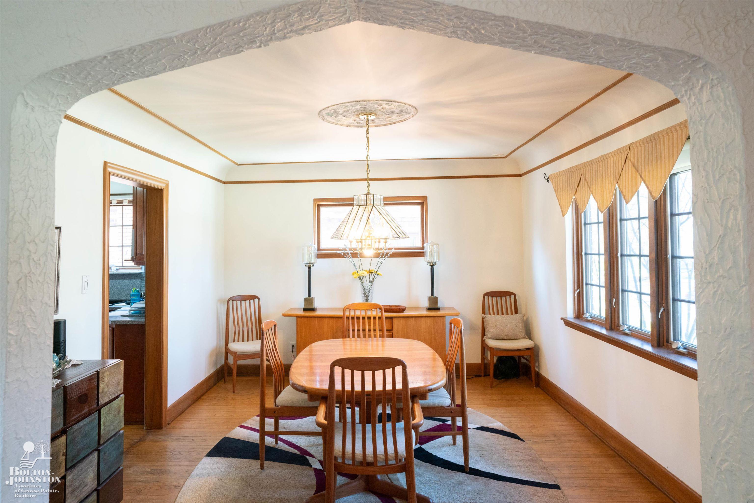 259 McMillan Road Grosse Pointe Farms, MI 48236 - Photo 7 of 39