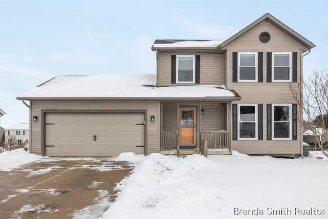 $339,900 | 312 Lloyd Court, Middleville, MI 49333