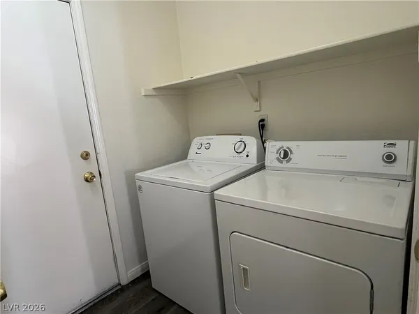 $2,200 | 7891 Delta Oak Court, Las Vegas, NV 89147