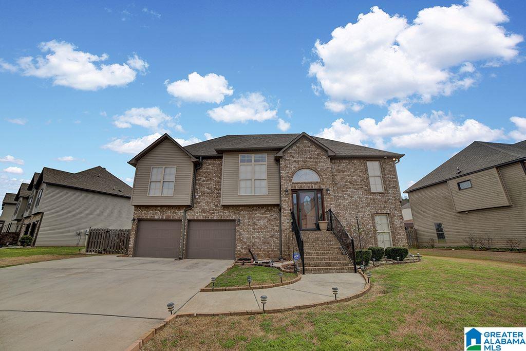 5186 Meadow Lake Trail Bessemer, AL 35020 - Photo 1 of 33