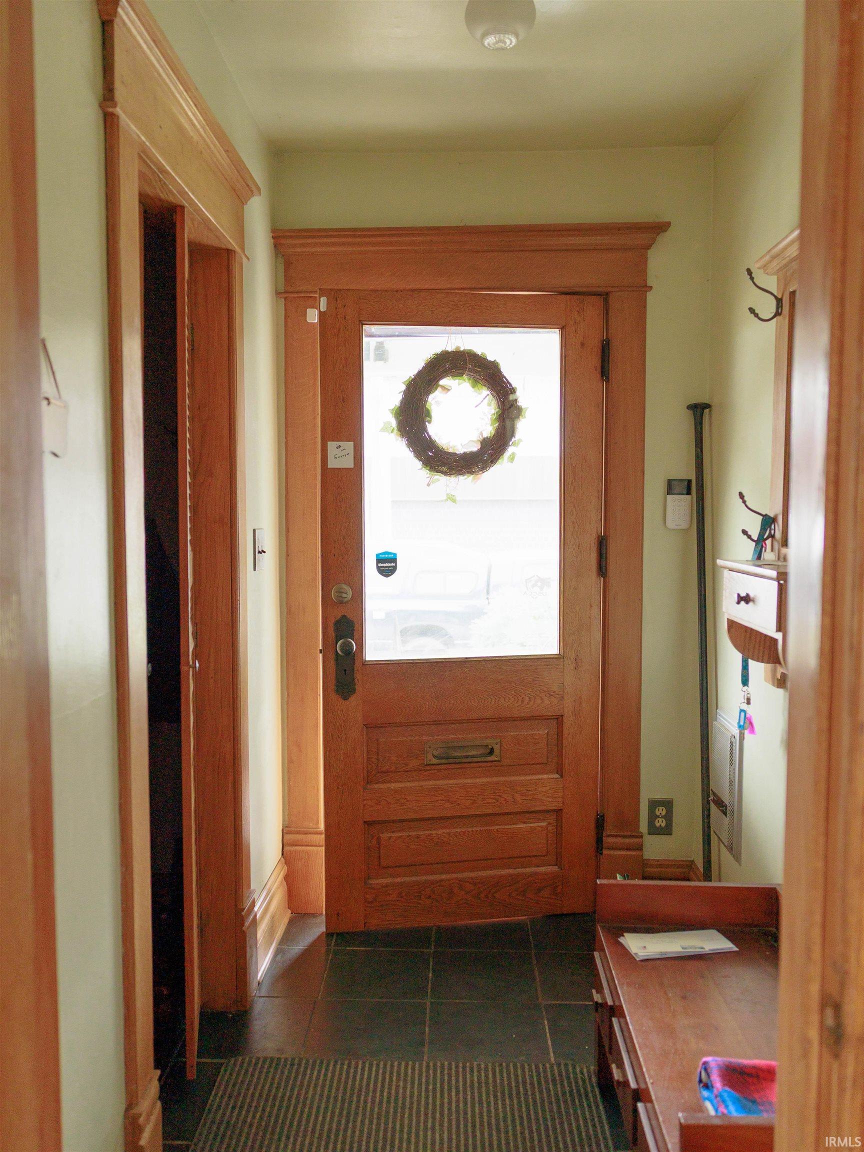 428 Bates Street Logansport, IN 46947 - Photo 7 of 36