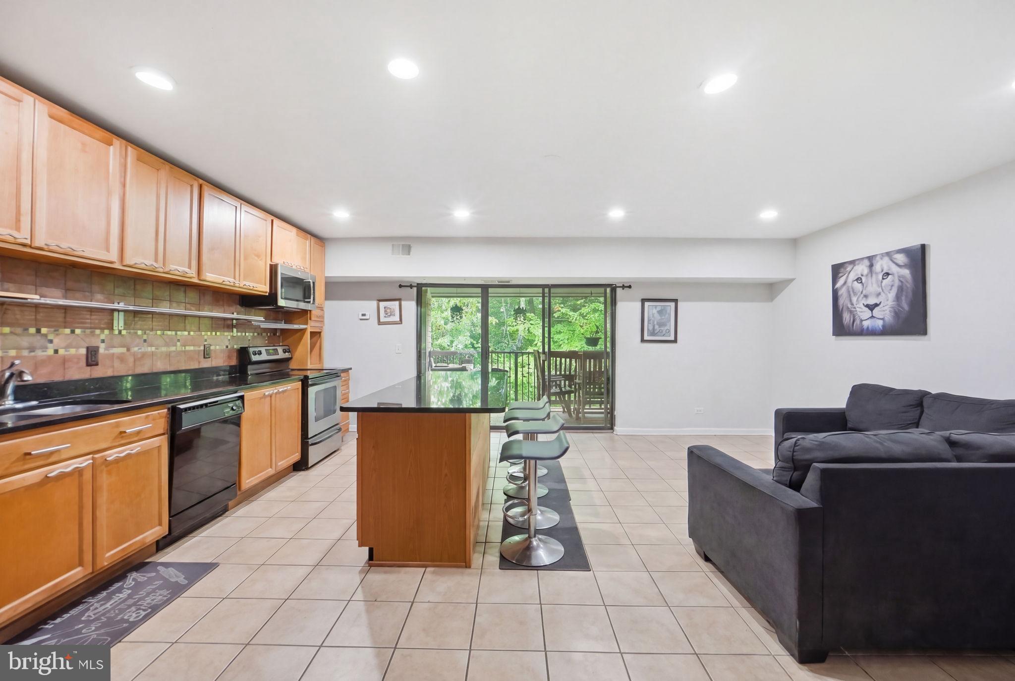 11650 Stoneview Square, Unit 90/22C Reston, VA 20191 - Photo 3 of 14