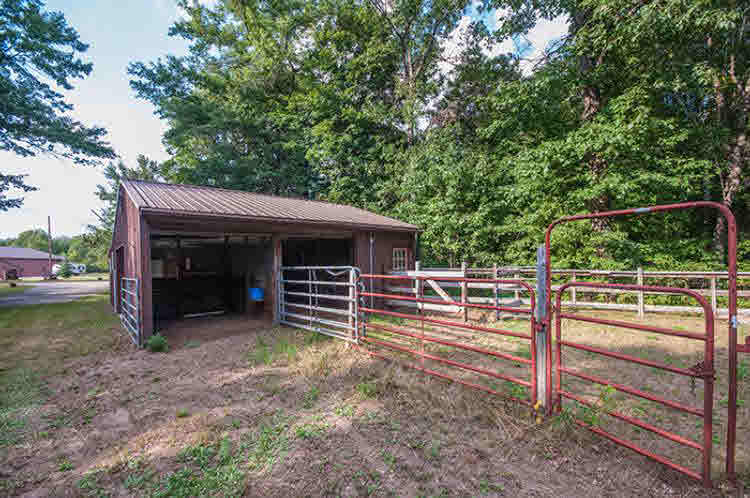 2645 North Castor Road Coleman, MI 48618 - Photo 15 of 24