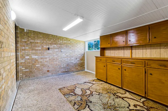 $240,000 | 108 West Viser Street, Madisonville, TX 77864